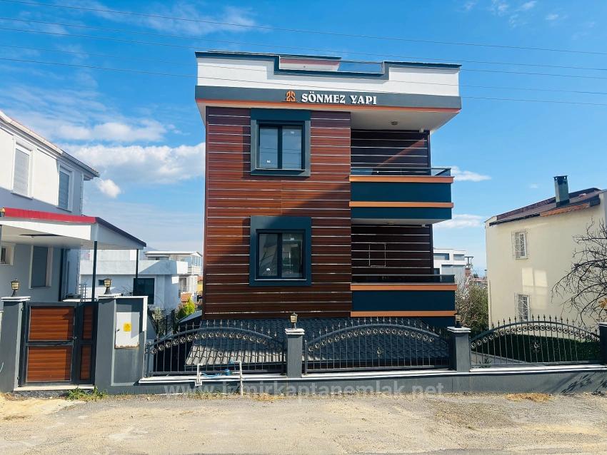 Seferihisar Doğanbey'de Deniz Manzaralı Kat Mülkiyetli 4+1 Satılık Villa