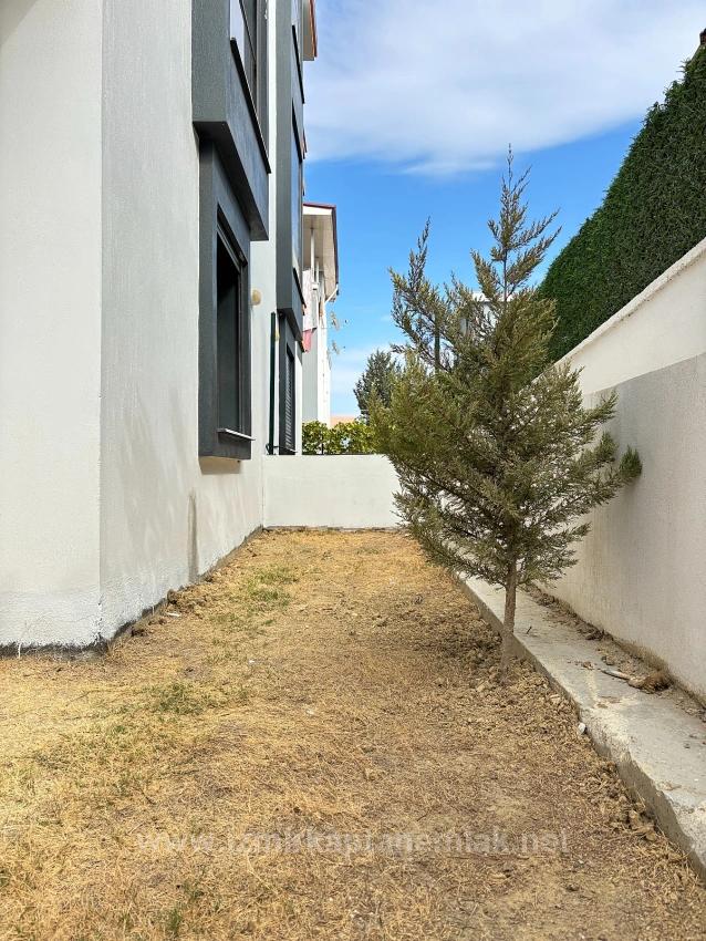 Seferihisar Doğanbey'de Deniz Manzaralı Kat Mülkiyetli 4+1 Satılık Villa