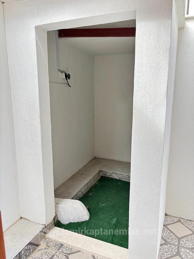 Seferihisar Doğanbey'de Deniz Manzaralı Kat Mülkiyetli 4+1 Satılık Villa