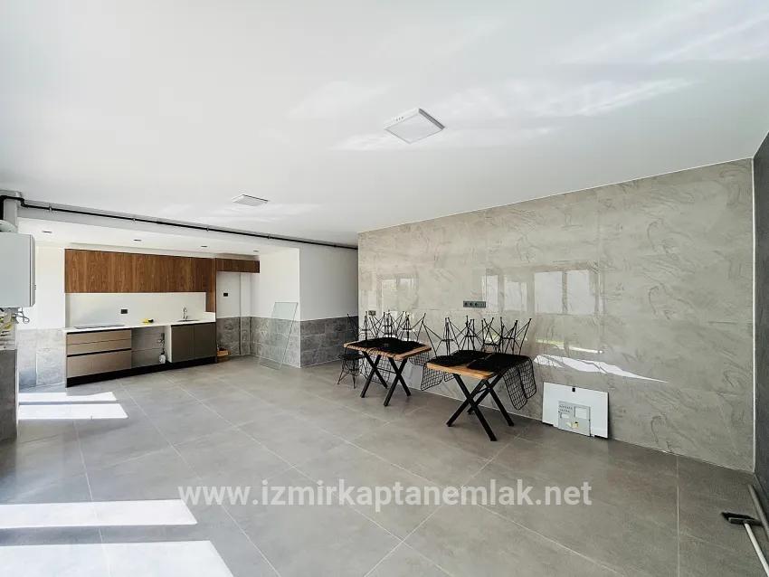 Seferihisar Necat Hepkon Mah. Satılık 2+1 Daire - 110 m²