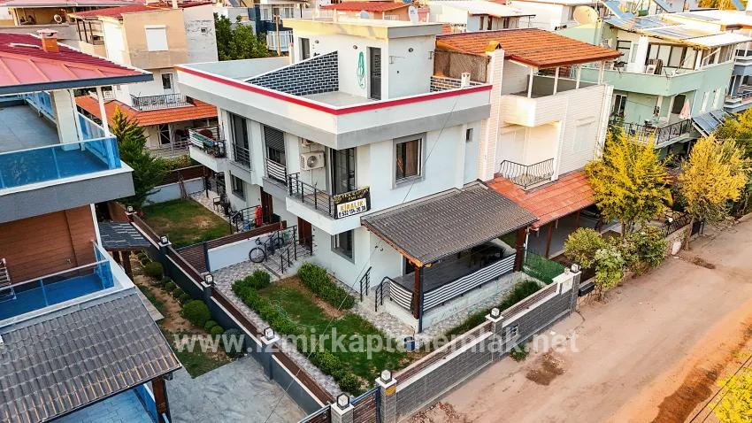 Seferihisar Doğanbey Payamlı Mah. Satılık 2+1 Villa - 95 m²