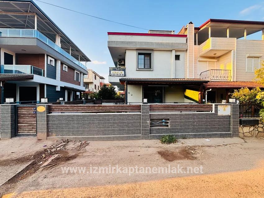 Seferihisar Doğanbey Payamlı Mah. Satılık 2+1 Villa - 95 m²