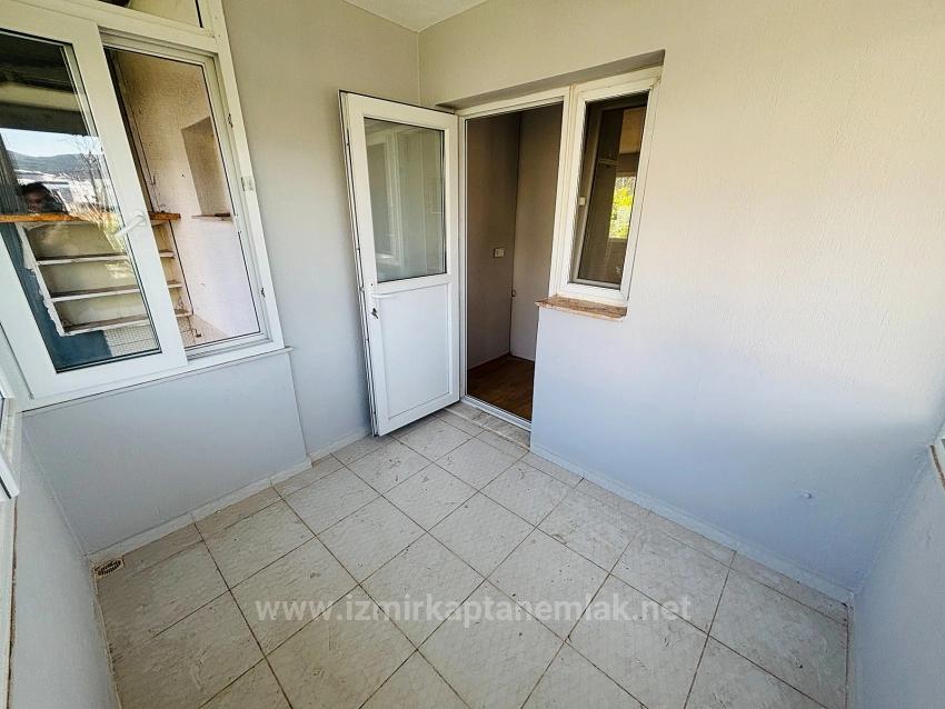 Seferihisar Doğanbey'de Müstakil Otoparklı Bahçeli 4+1 Satılık Tripleks