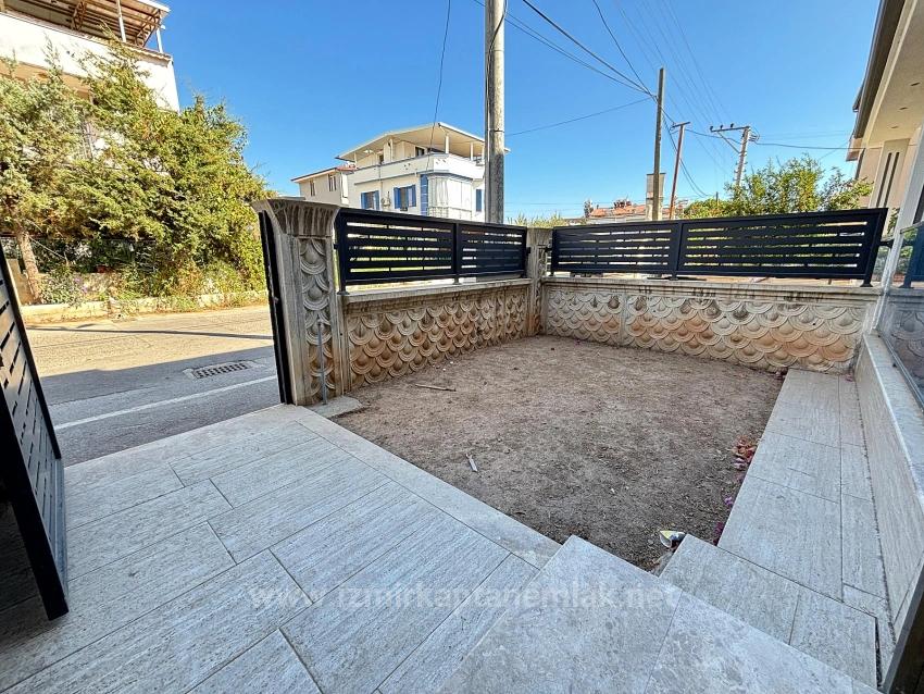 Seferihisar Doğanbey Merkezde Geniş Yapılı Ferah 3+1 Satılık Villa