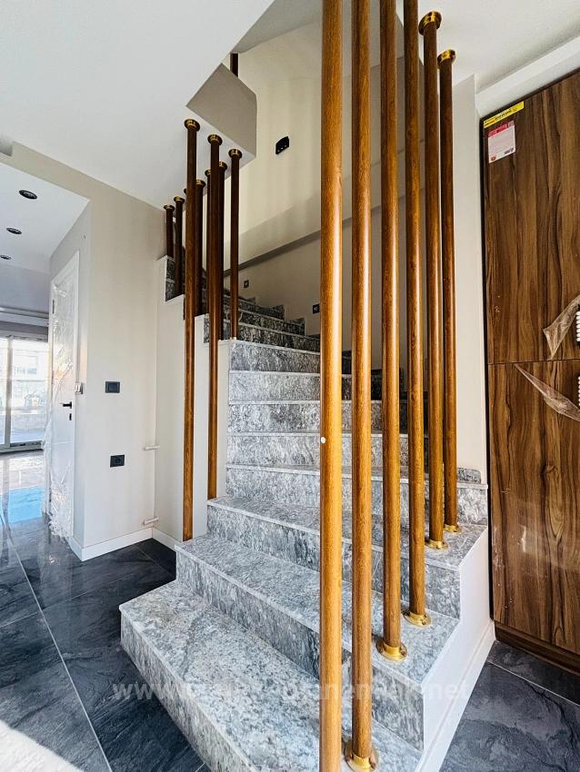 Seferihisar Payamlı Merkezde Müstakil Ferah Yapılı Satılık 3+1 Villa