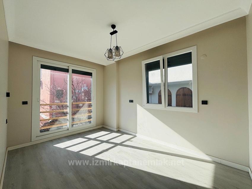 Seferihisar Payamlı Merkezde Müstakil Ferah Yapılı Satılık 3+1 Villa