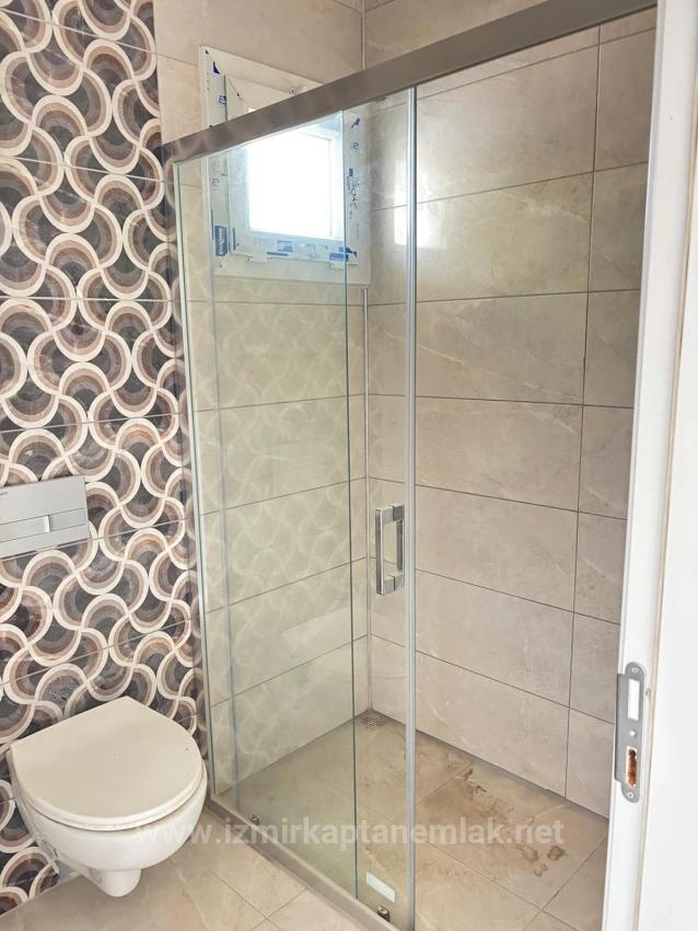 Seferihisar Payamlı'da Bahçeli Sıfır Yapı Satılık 2+1 Ruhsatlı Villa