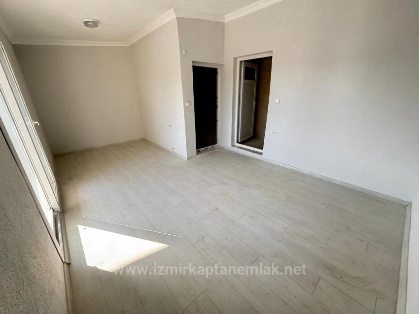 Seferihisar Payamlı'da Bahçeli Sıfır Yapı Satılık 2+1 Ruhsatlı Villa