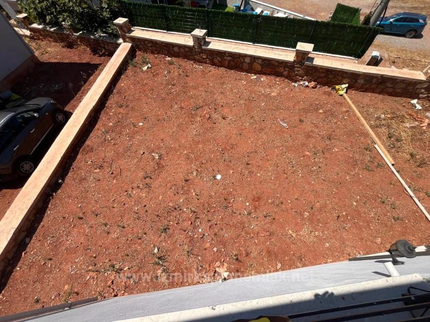 Seferihisar Kavakdere'de Geniş Bahçeli Sıfır Yapı 2+1 Satılık Villa