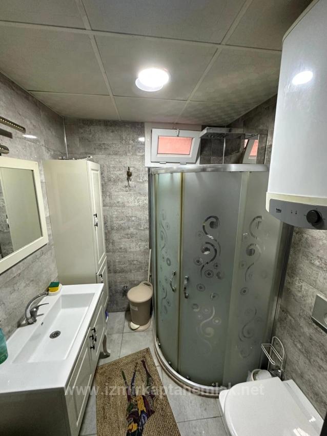 Seferihisar Ürkmez'de Bahçeli Plaja 300M 2+1 Satılık Daire