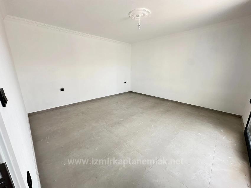 Seferihisar Doğanbey Merkezde Geniş Sıfır Satılık 5+1 Villa