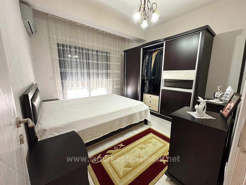 Seferihisar Ürkmez'de Plaja 300M Ayrı Mutfaklı Satılık 4+1 Tripleks