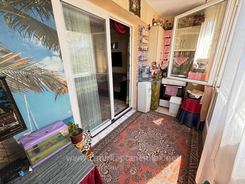 Seferihisar Ürkmez Merkezde Plaja 150 M Geniş Yapılı 2+1 Satılık Daire