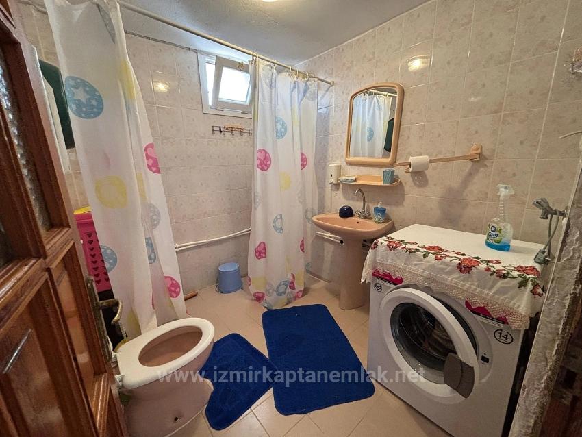 Seferihisar Doğanbey'de Plaja 50 M Bahçeli 3+1 Kiralık Villa