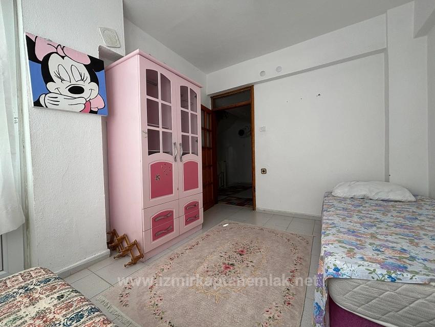 Seferihisar Doğanbey'de Plaja 50 M Bahçeli 3+1 Kiralık Villa