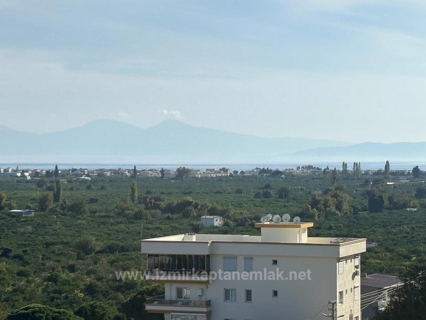 İzmir Menderes Fevzi Çakmak’da 3+1 Deniz Manzaralı Daire