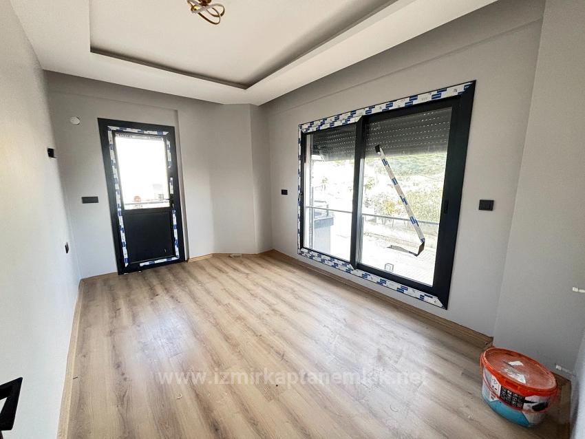 İzmir Seferihisar Ürkmez’de Denize 1100 Metre Satılık 3+1 Müstakil Villa