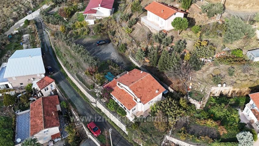  Izmir Seferihisar Tepecik Mahallesi’nde Deniz Manzaralı 2+1 Müstakil Villa
