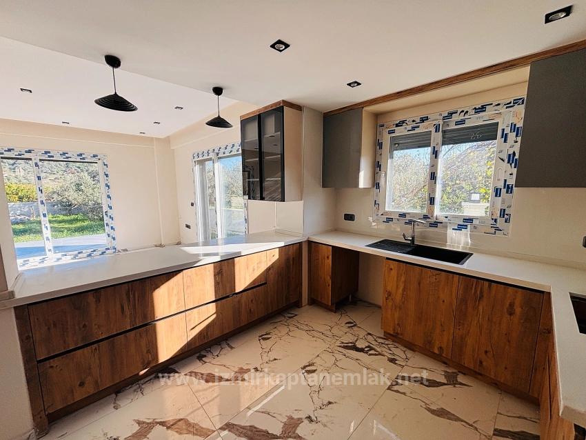 İzmir Seferihisar Kavakdere Mahallesi’nde  Site İçerisinde 3+1 Dubleks Villa