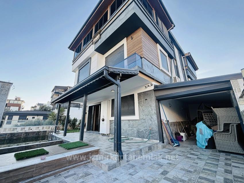 Fırsat!!! Deniz Manzaralı Eşyalı Havuzlu 4+2 Villa