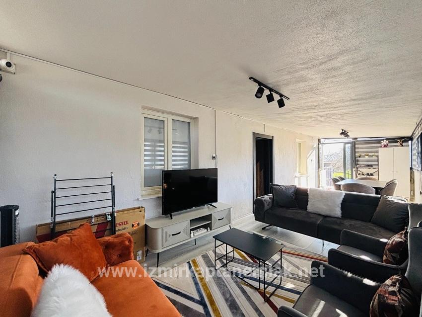 Seferihisar Kavakdere Mah. Satılık 2+1 Çiftlik evi - 826 m²