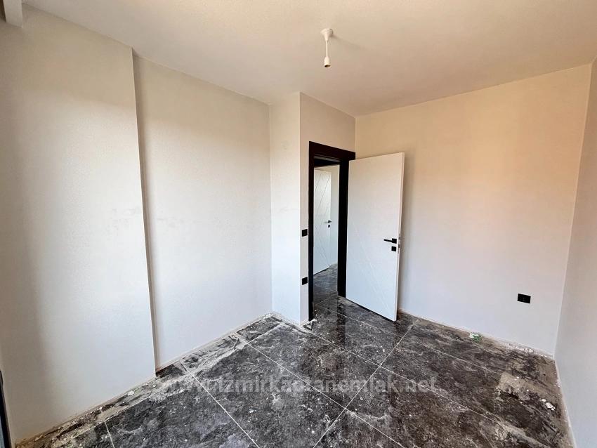 İzmir Seferihisar Cumhuriyet’de Güzel Konuma Sahip  3+1  Tripleks Yazlık Villa