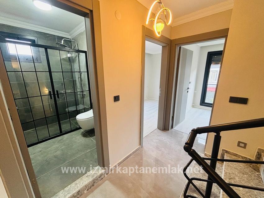 Seferihisar Doğanbey Payamlı Mah. Satılık 3+1 Villa - 135 m²