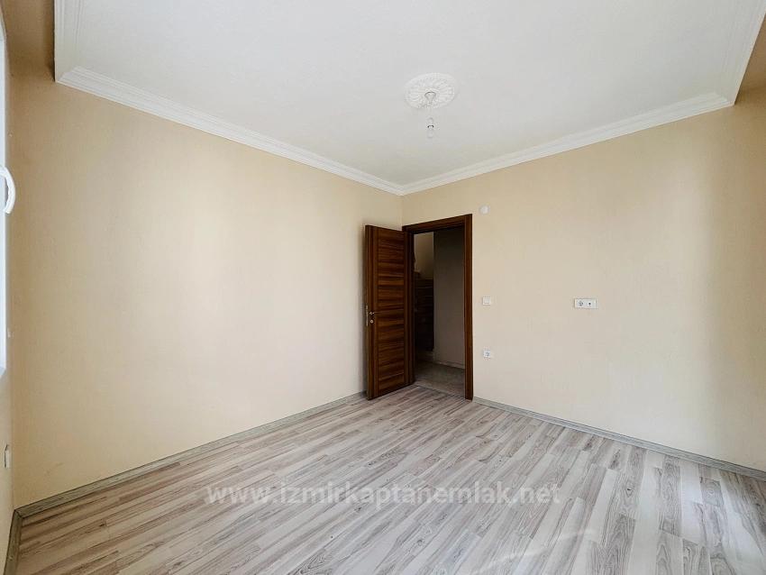  Izmir Seferihisar Cumhuriyet'de Site İçi Müstakil 3+1 Satılık Villa