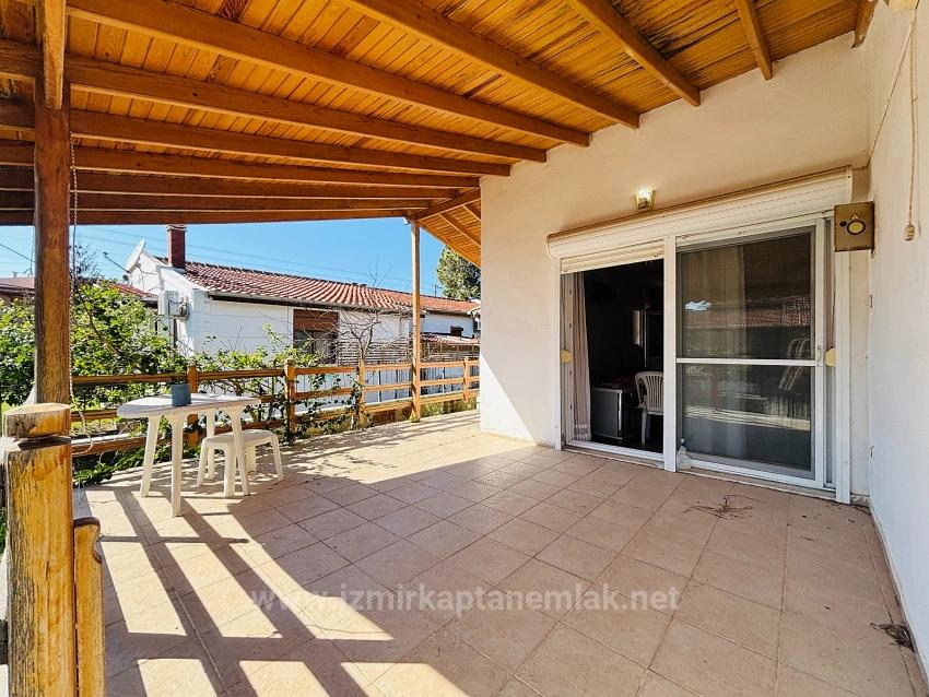 İzmir Seferihisar Cumhuriyet'de Site İçerisinde Denize 200M 2+1 Müstakil Villa