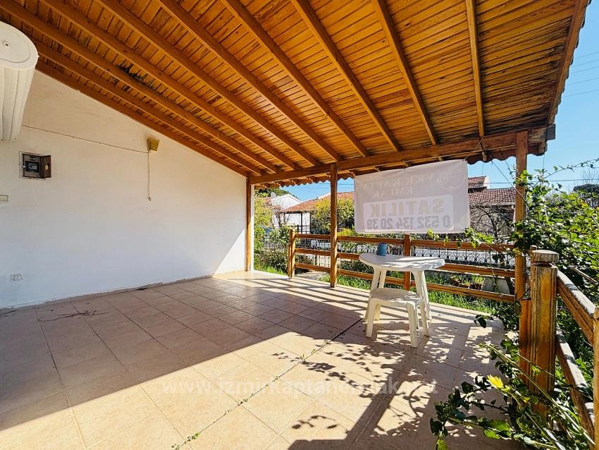 İzmir Seferihisar Cumhuriyet'de Site İçerisinde Denize 200M 2+1 Müstakil Villa