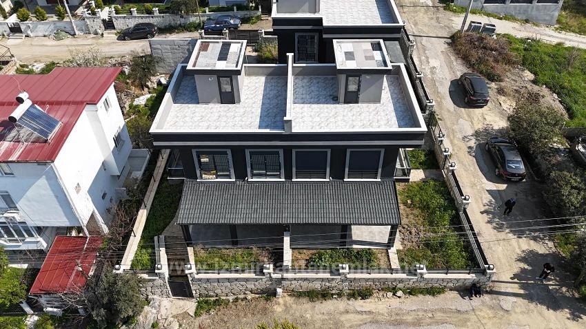 İzmir Seferihisar Akarca'da  Deniz Manzaralı Doğalgazlı  3+1 İkiz Yazlık Villa