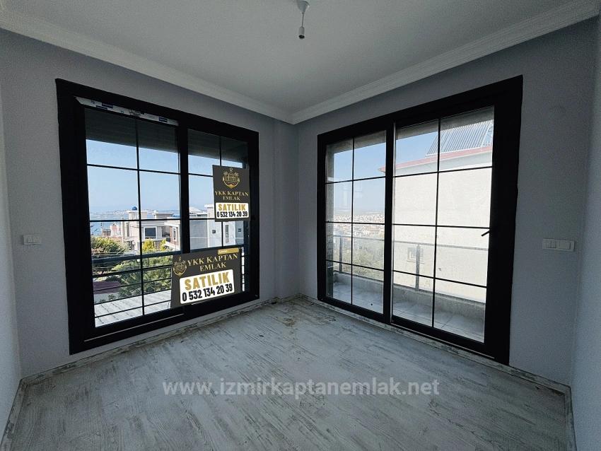 İzmir Seferihisar Akarca'da  Deniz Manzaralı Doğalgazlı  3+1 İkiz Yazlık Villa