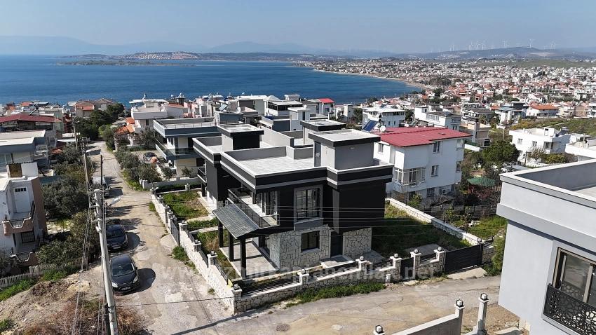 İzmir Seferihisar Akarca Mahallesi’nde  Deniz Manzaralı Doğalgazlı  3+1 Müstakil Yazlık Vi