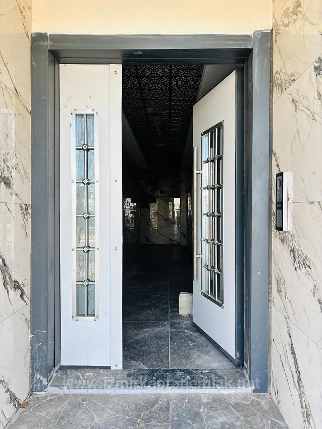 İzmir Seferihisar Payamlı Mahallesi Deniz Sokağında Yenilenmiş 1+1 Satılık Daire