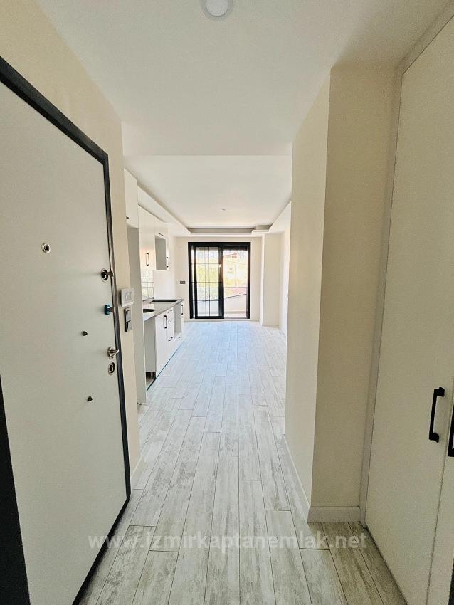 İzmir Seferihisar Payamlı Mahallesi Deniz Sokağında Yenilenmiş  2+1 Satılık Daire