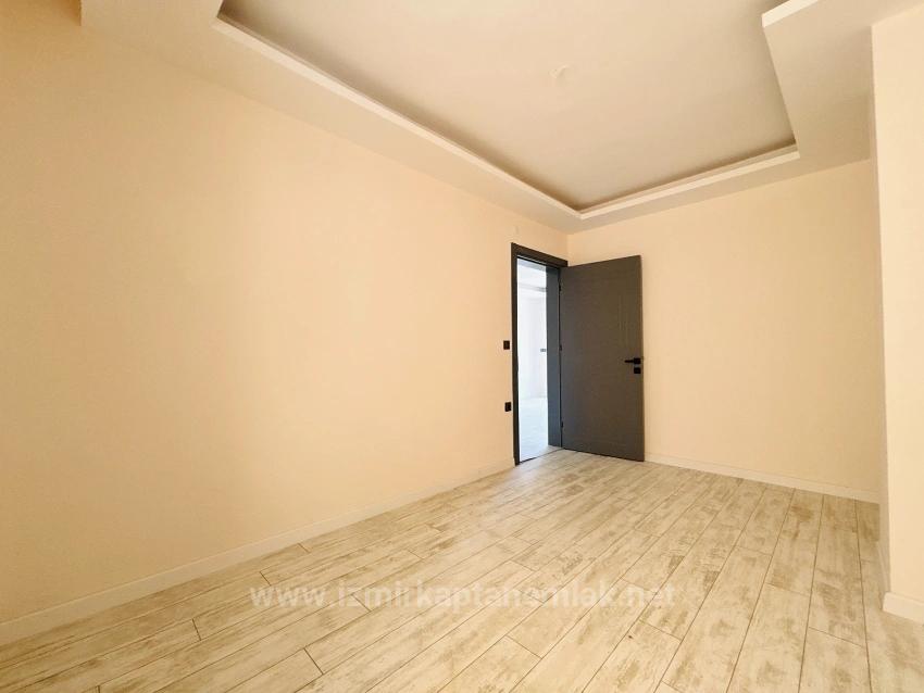 İzmir Seferihisar Payamlı Mahallesi Deniz Sokağında Yenilenmiş  2+1 Satılık Daire