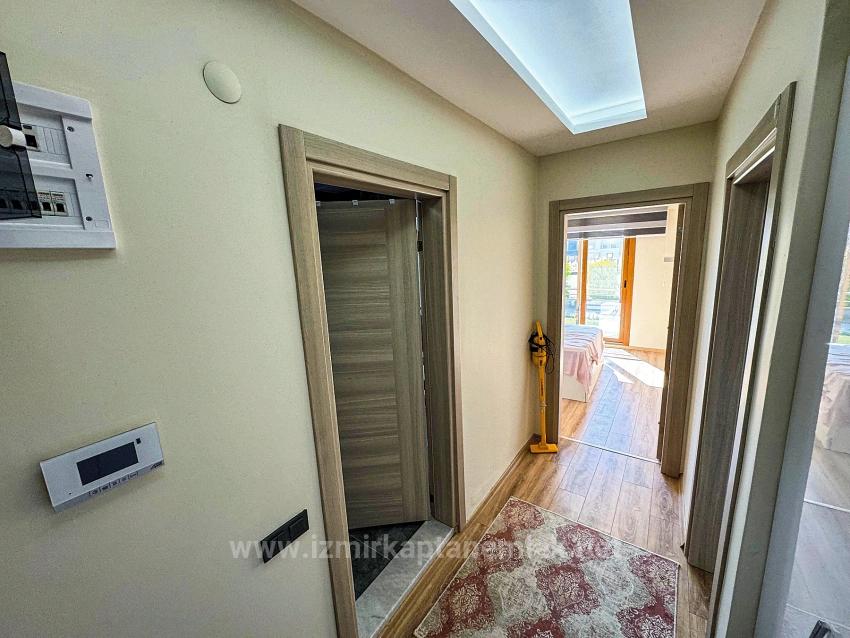 İzmir Seferihisar Bengiler’de Havuzlu Site İçerisinde 1+1 Satılık Daire