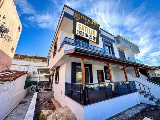 İzmir Seferihisar Payamlı Mahallesi’nde Denize Yürüme Mesafesinde Merkezi 2+1 Satılık Vil