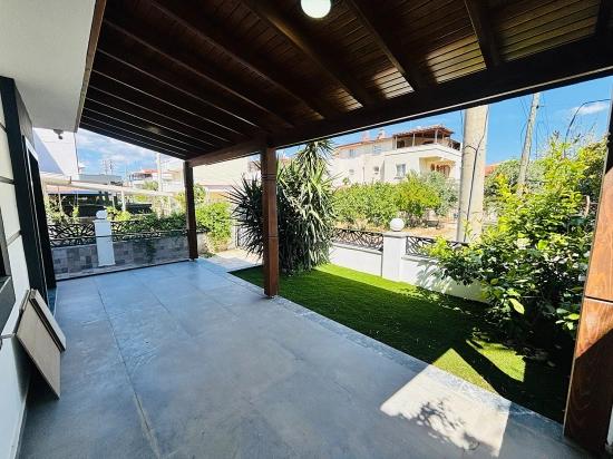 İzmir Seferihisar Payamlı Mahallesi’nde 3+1 Ultra Lüks Denize 100m Satılık Villa