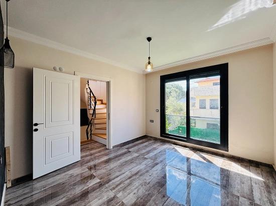 İzmir Seferihisar Payamlı Mahallesi’nde 3+1 Ultra Lüks Denize 100m Satılık Villa