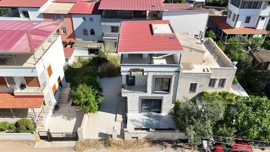İzmir Seferihisar Cumhuriyet Mahallesi’nde 5+1 Satılık Müstakil Villa