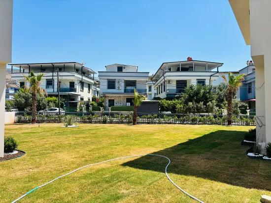 İzmir Seferihisar Mersinalanı Mahallesi’nde Havuzlu Sitede 10 Adet 3+1 Satılık Villa