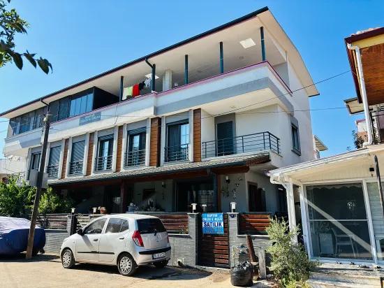 İzmir Seferihisar Payamlı Mahallesi'nde Denize 400m Bahçeli 3+1 Satılık Villa