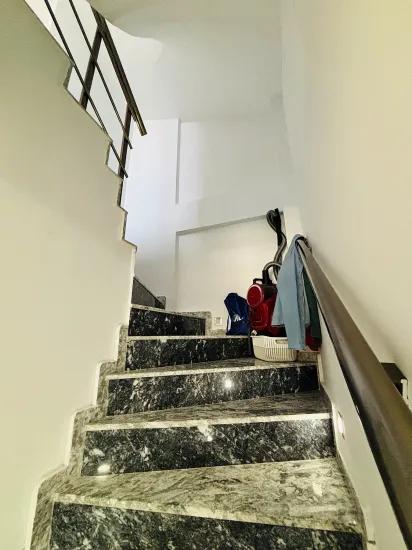 İzmir Seferihisar Payamlı Mahallesi'nde Denize 400m Bahçeli 3+1 Satılık Villa