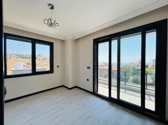 İzmir Seferihisar Atatürk Mahallesi’nde 3+1 Deniz Manzaralı Satılık Müstakil Villa