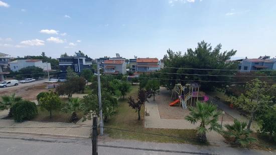 Seferihisar Payamlı'da Deniz Tarafında Havuzlu Bahçeli Satılık 3+1 Villa
