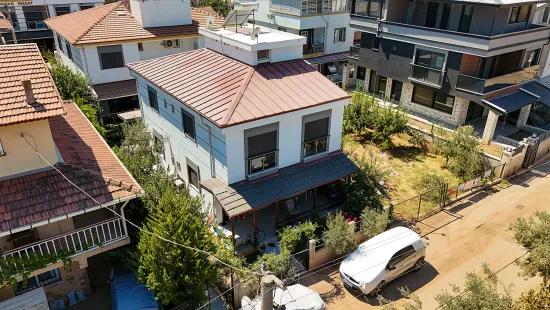 İzmir Seferihisar Payamlı Mahallesi'nde Bahçeli 2+1 Satılık Yazlık Villa