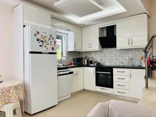 İzmir Seferihisar Payamlı Mahallesi'nde Bahçeli 2+1 Satılık Yazlık Villa