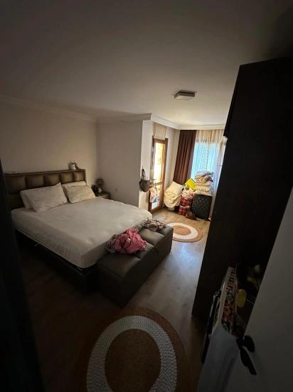 Seferihisar Ürkmez'de Bahçeli Plaja 300m 2+1 Satılık Daire