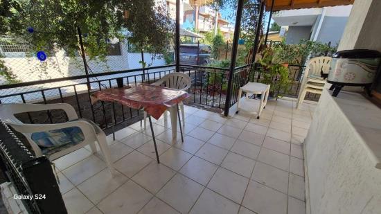 Seferihisar Doğanbey Havacılar Sahilinde Bahçeli 4+1 Kiralık Villa